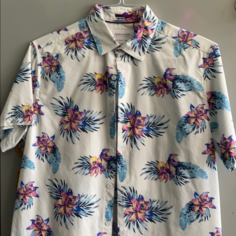 Denim & Flower Ricky Singh